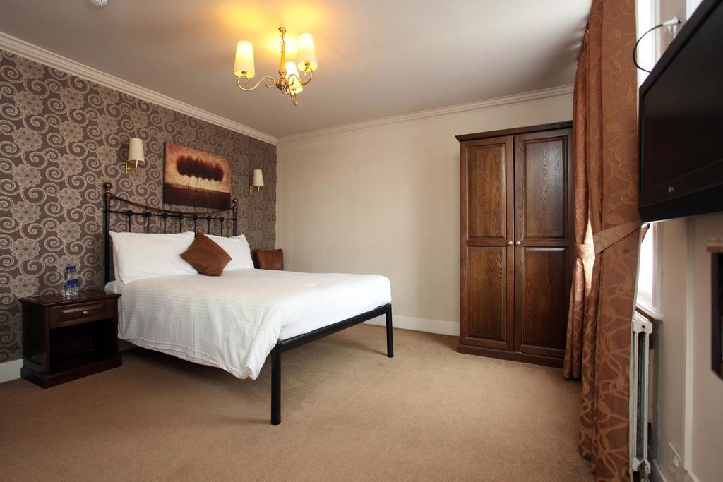 White Hart, Andover By Marston'S Inns Buitenkant foto